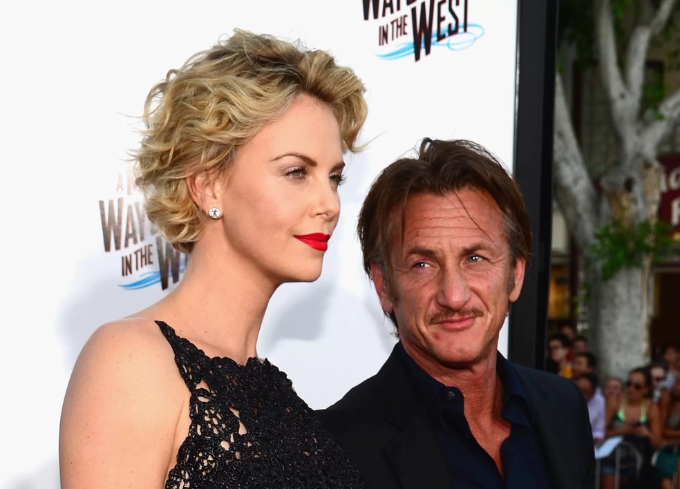 Charlize Theron e Sean Penn — Foto: Getty Images