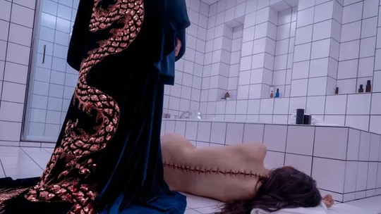 Tudo sobre 'The Substance', o filme de terror feminista com Demi Moore que abalou Cannes