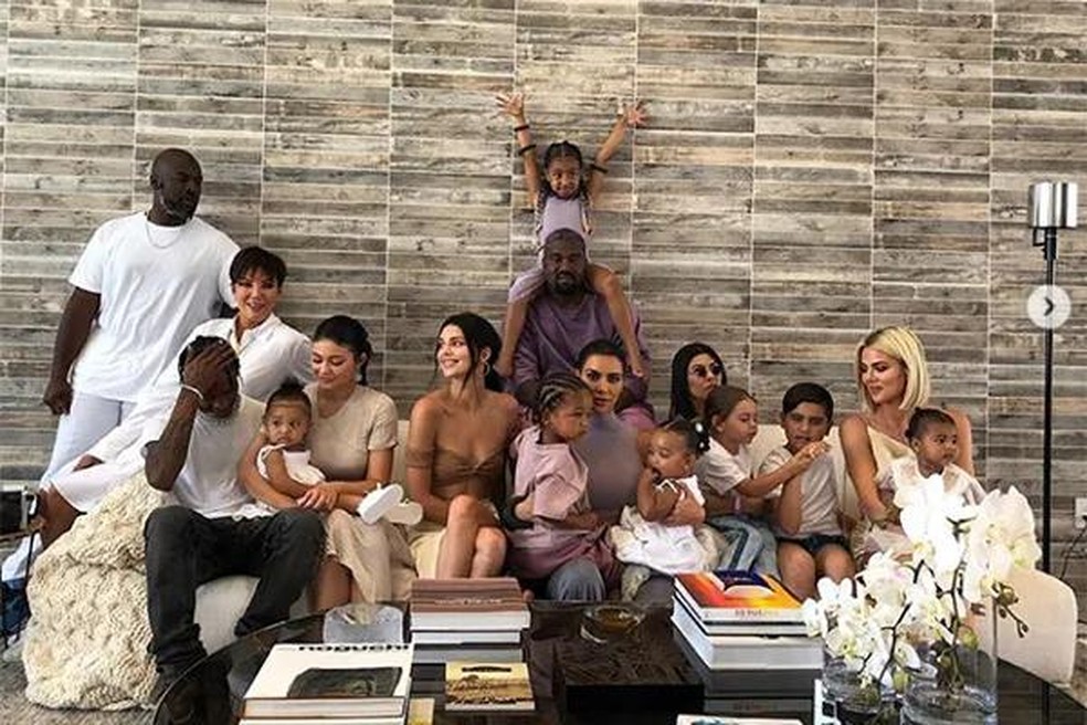 Família Kardashian reunida (Foto: Instagram) — Foto: Monet