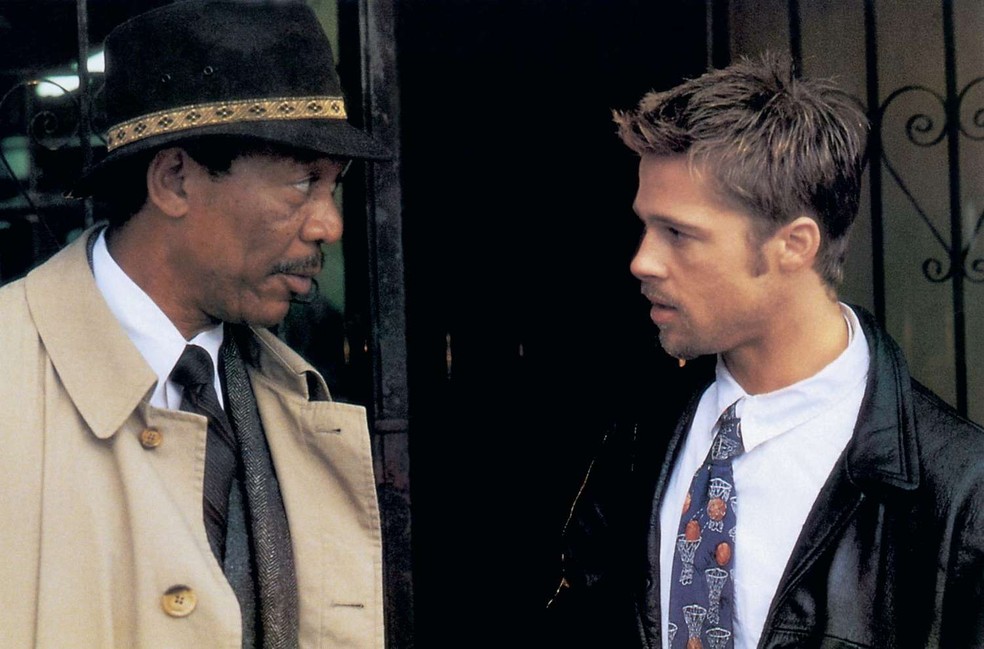 Morgan Freeman e Brad Pitt em 'Se7en' — Foto: Divulgação