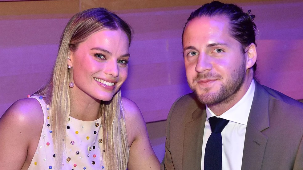 Margot Robbie com o marido, o produtor Tom Ackerley — Foto: Getty Images