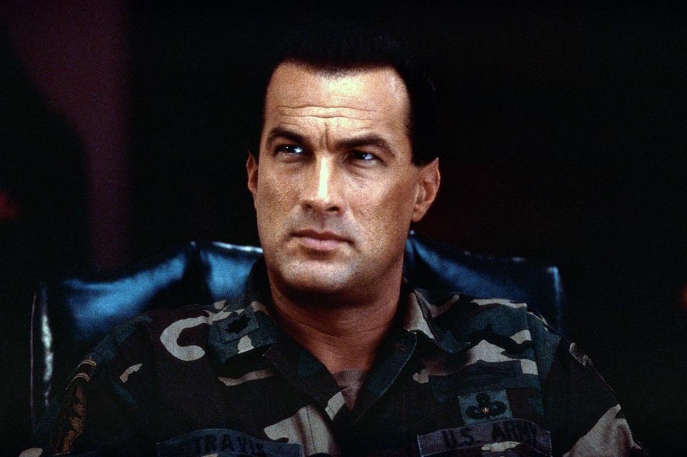 Steven Seagal em 'Momento Crítico' — Foto: Divulgação