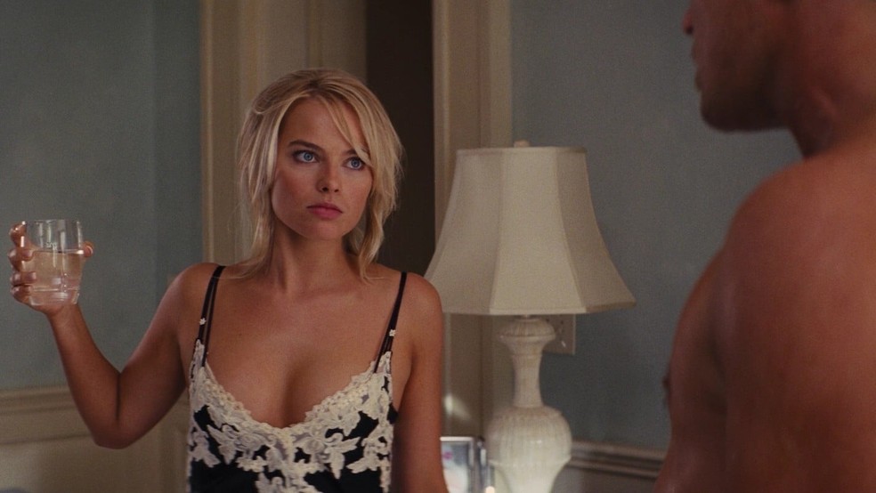 Margot Robbie em 'O Lobo de Wall Street' — Foto: Reprodução