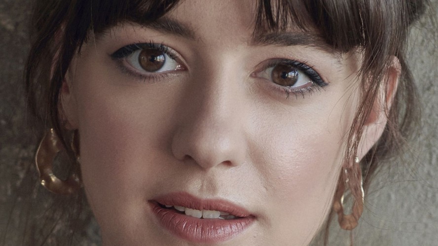 A luta secreta de Daisy Edgar-Jones, uma das atrizes mais badaladas do ...