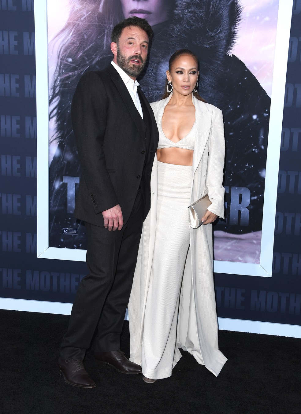 Jennifer Lopez e Ben Affleck na première do filme 'A Mãe' — Foto: getty