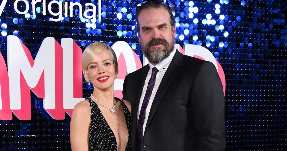 Lily Allen e David Harbour Anunciam Fim do Casamento às Vésperas do Natal