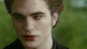Colega de 'Crepúsculo' revela o que Robert Pattinson mais odiava ao interpretar vampiro