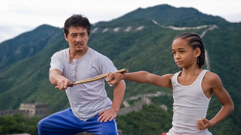 Jackie Chan e Jaden Smith no remake de 'Karatê Kid' (2010) — Foto: Divulgação
