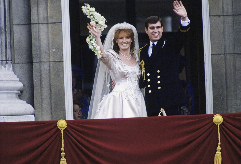 Foto do casamento do Príncipe Andrew com Sarah Ferguson em julho de 1986 — Foto: Getty Images