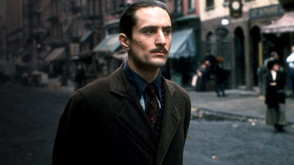 Robert De Niro em O Poderoso Chefão - Parte II (1974) — Foto: Divulgação