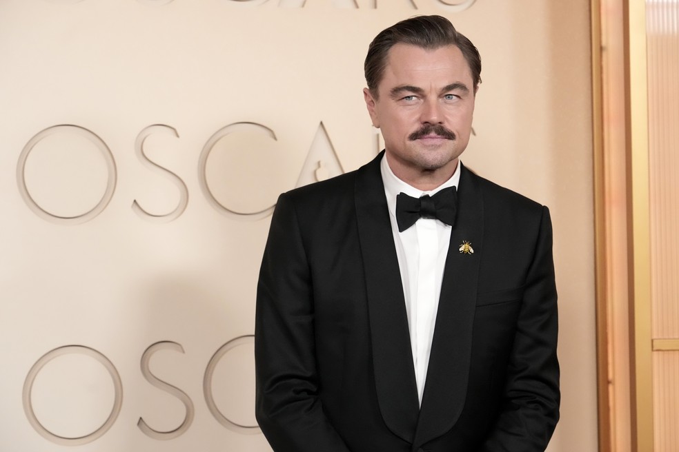 Leonardo DiCaprio no red carpet da 98ª cerimônia do Oscar, em 15 de março de 2026 — Foto: Getty Images