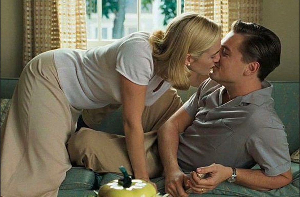 Leonardo DiCaprio e Kate Winslet em cena de — Foto: Reprodução