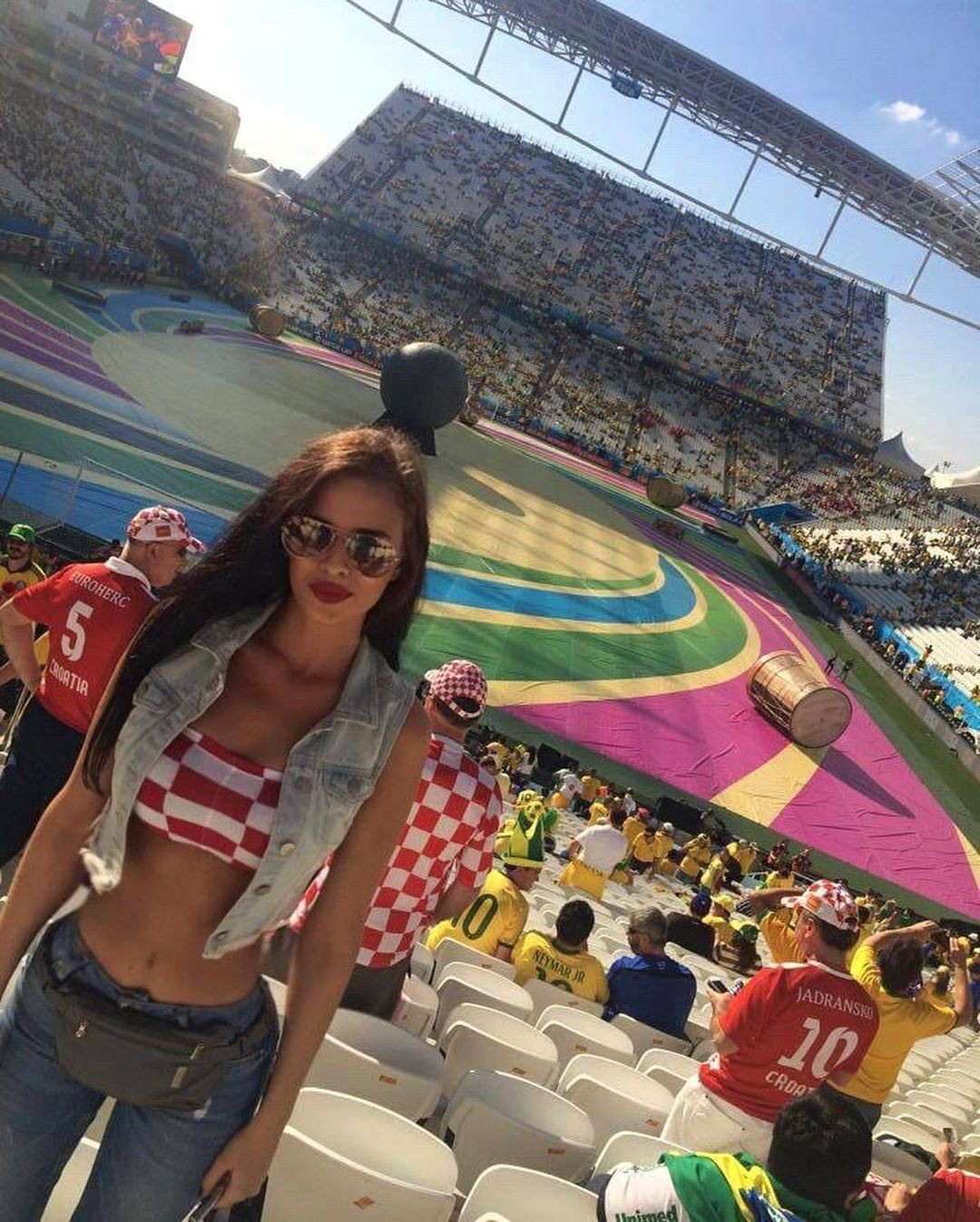 A ex-Miss Croácia Ivana Knöll visita a Arena Corinthians na Copa de 2014 — Foto: reprodução/Instagram