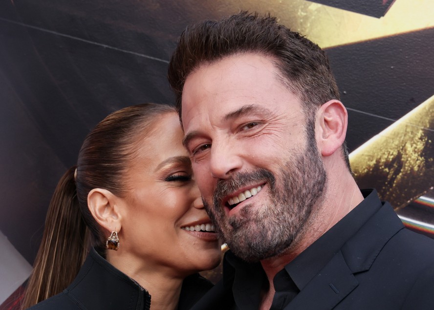 jennifer lopez familia 2023