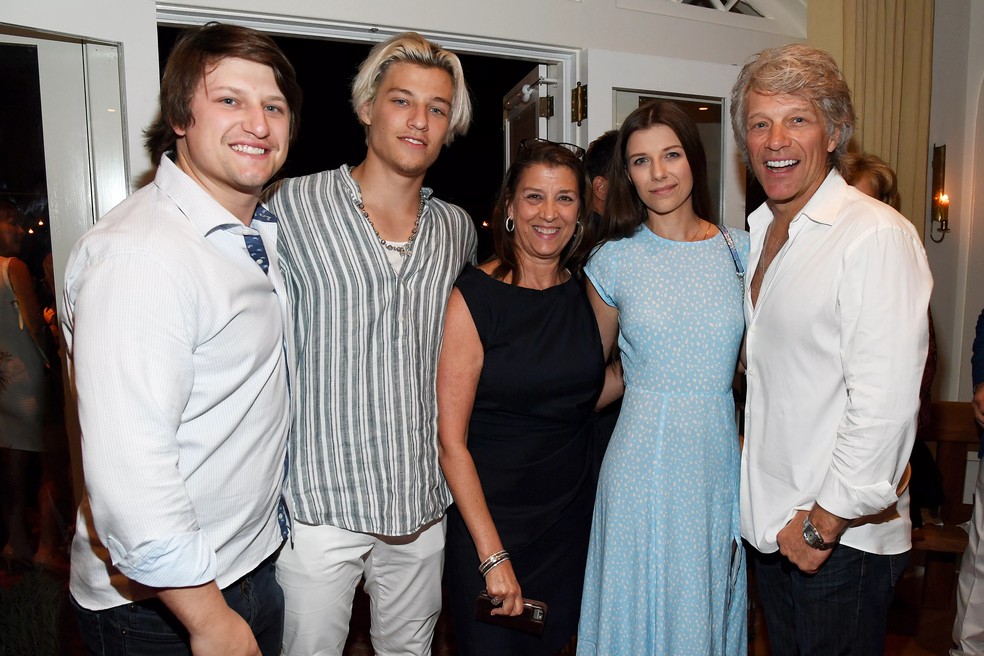 Jesse Bongiovi, Jacob Bongiovi, Dorothea Bon Jovi, Stephanie Bongiovi e Jon Bon Jovi — Foto: Getty Images