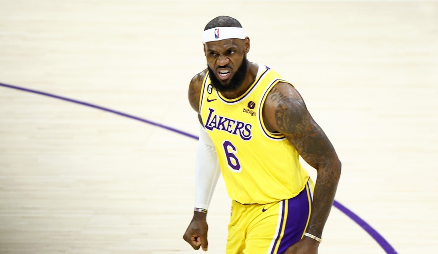 LeBron James em ação pelo Los Angeles Lakers