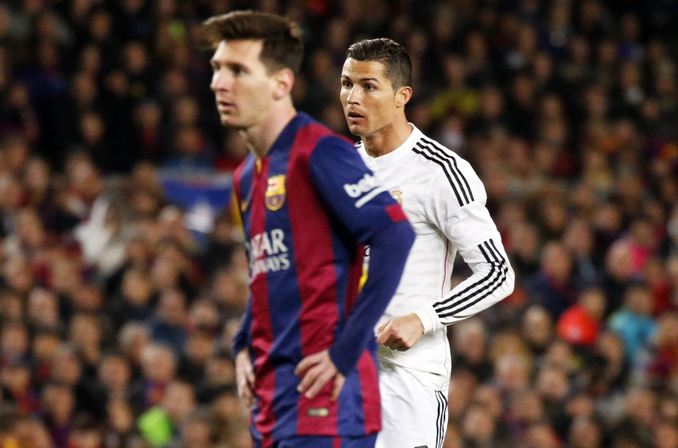 Lionel Messi e Cristiano Ronaldo na vitória de 2 a 1 do Barcelona em cima do Real Madrid em 22 de março de 2015, pela La Liga 2014/2015 — Foto: Getty Images
