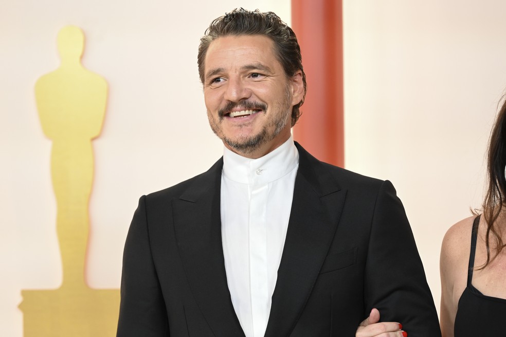 Pedro Pascal vai de surpresa à exposição sobre ele mesmo, mas não ...