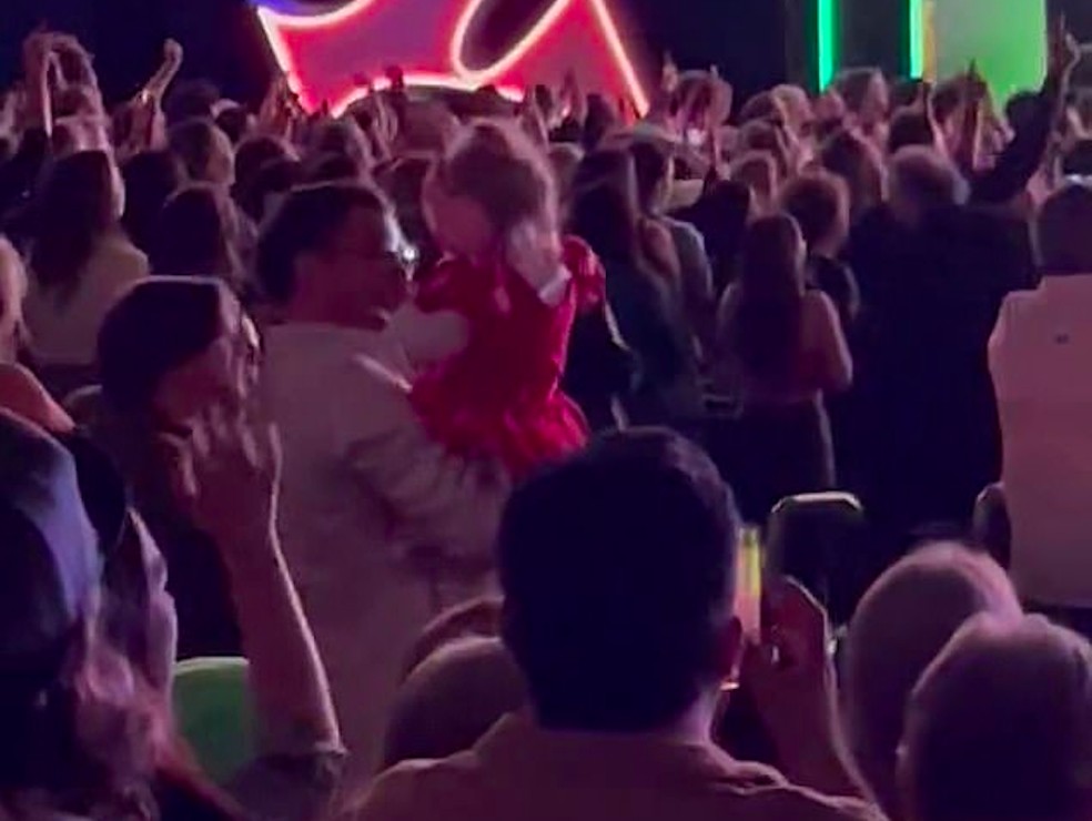 Katy Perry revela mudança imposta por ela em shows após o nascimento da ...