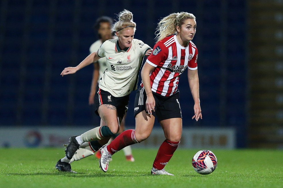 Maddy Cusack em ação pelo Sheffield United — Foto: Getty Images