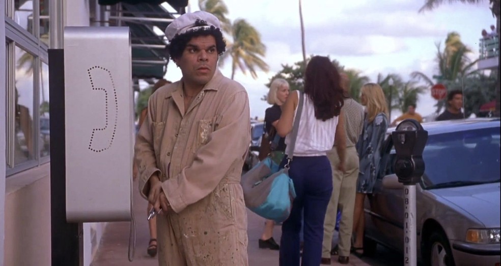 O ator Luis Guzmán no set de 'Irresistível Paixão' — Foto: Reprodução