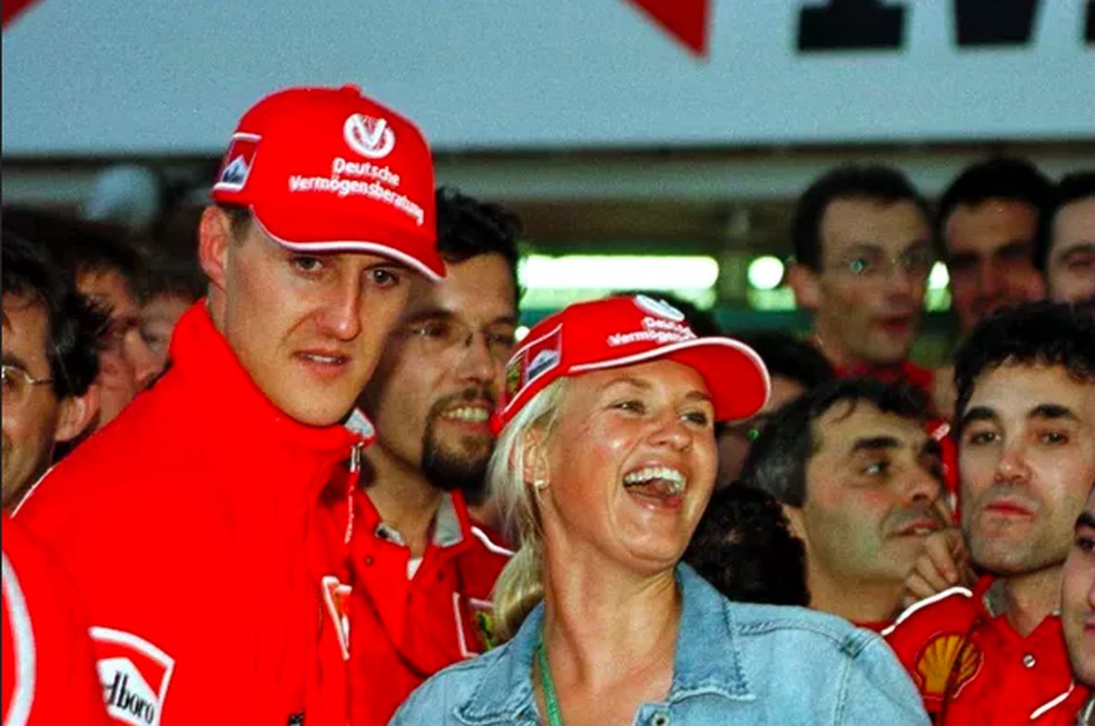 Foto inédita trazendo Schumacher com Verstappen e sua filha pequeninos