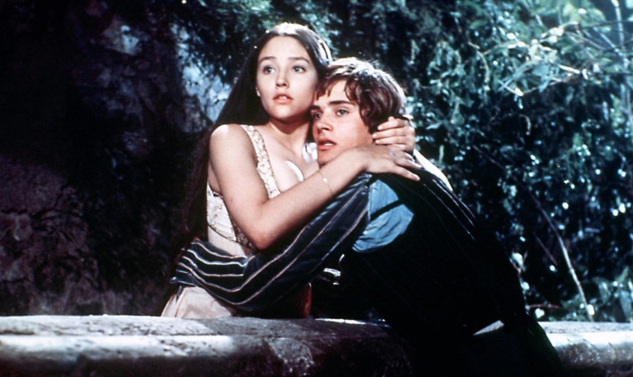 Olivia Hussey e Leonard Whiting em Romeu e Julieta (1968)