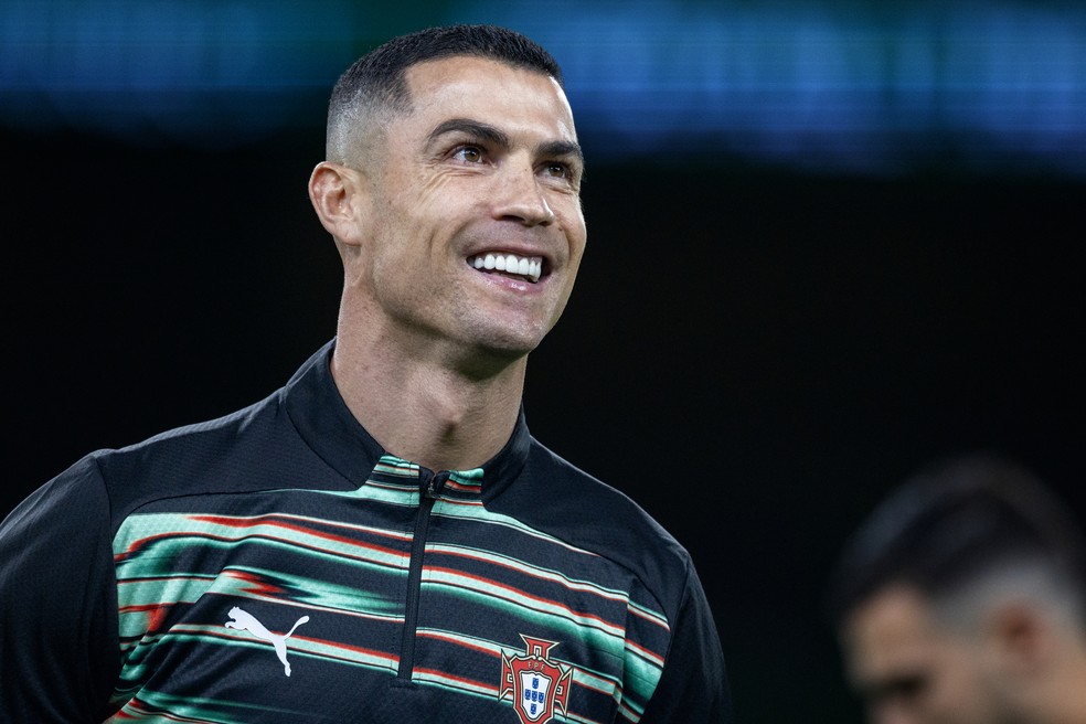 Cristiano Ronaldo durante o aquecimento da partida entre Portugal e Irlanda, pelas eliminatórias europeias para a Copa do Mundo de 2026, em 13 de novembro de 2025, o jogo no qual ele acabou expulso — Foto: Getty Images