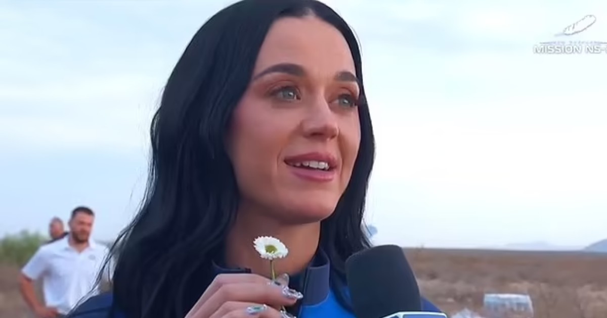 Katy Perry Reage a Críticas e Expressa Arrependimento por Show no Espaço Após Reação Negativa