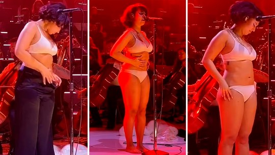 Cantora tira roupa para cantar música sobre dismorfia corporal e emociona fãs