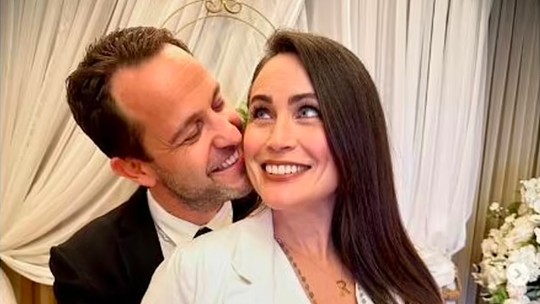 Atriz de maior novela dos EUA se casa novamente com ex-marido sete anos após se divorciarem