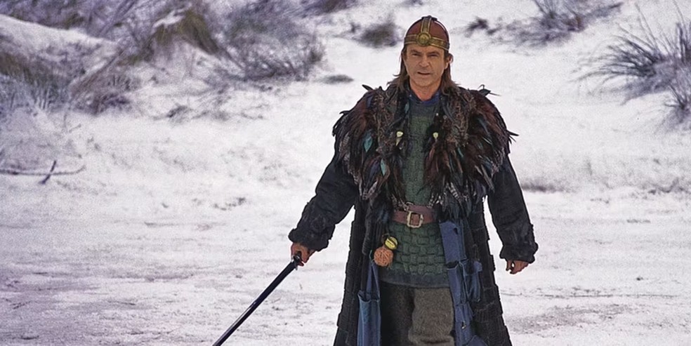 Sam Neill como Merlin na minissérie homônima — Foto: divulgação