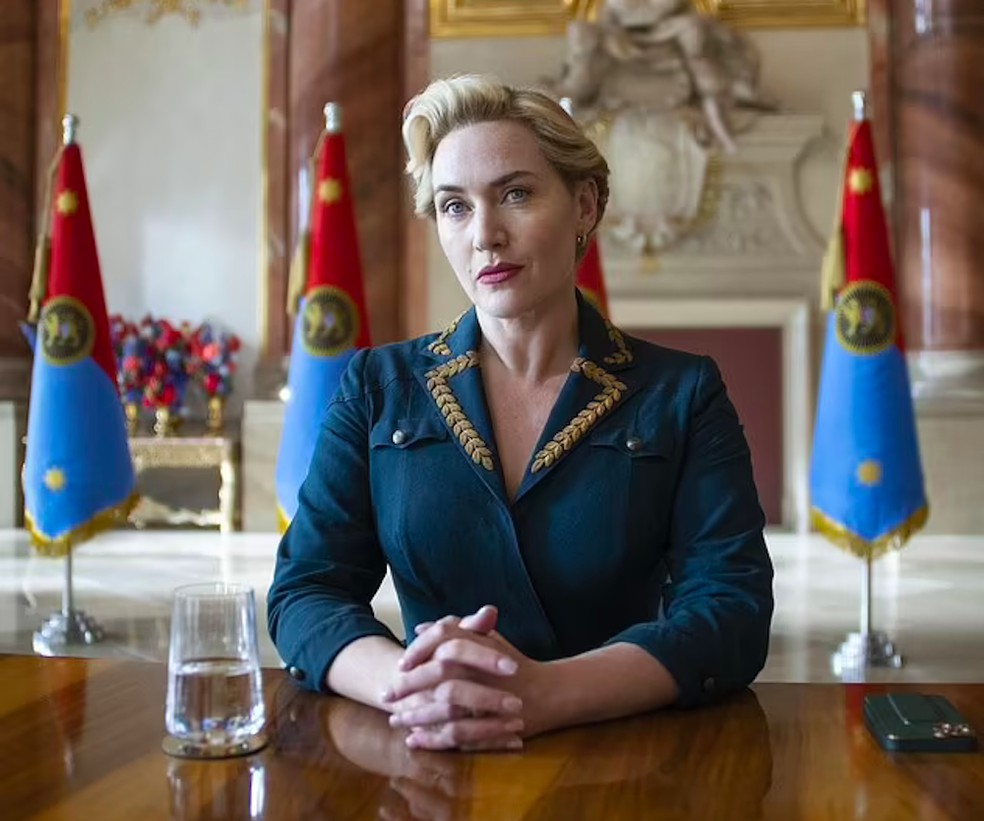 Kate Winslet em cena da série O Regime — Foto: Divulgação