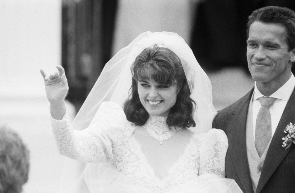 Foto do casamento de Maria Shriver e Arnold Schwarzenegger em 1986 — Foto: Getty Images
