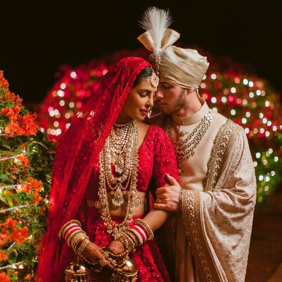 Priyanka Chopra e Nick Jonas em registro do casamento deles em 2018 — Foto: Instagram