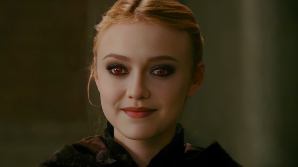 Dakota Fanning em cena de A Saga Crepúsculo: Amanhecer - Parte 2 (2012) — Foto: Reprodução