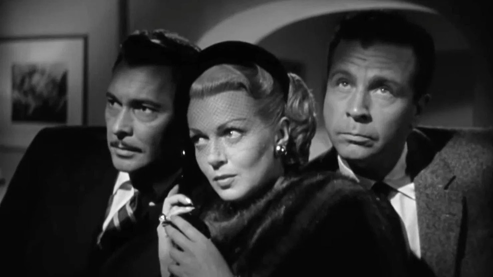 Gloria Grahame em cena de 'Assim Estava Escrito' — Foto: Reprodução