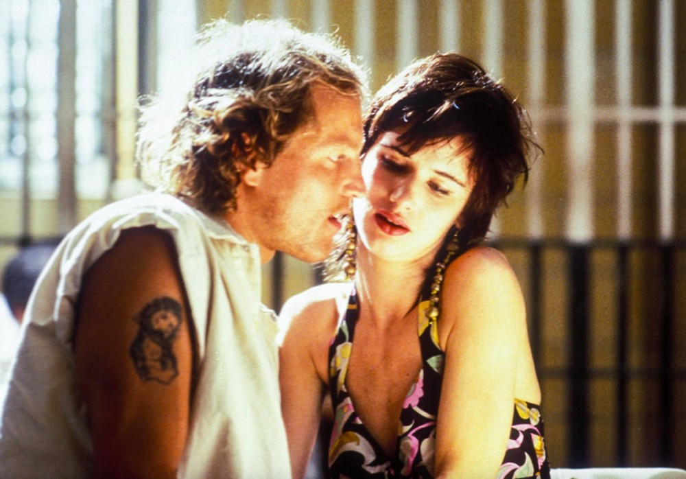 Juliette Lewis, musa dos anos 1990, deixa fãs de queixo caído ao posar