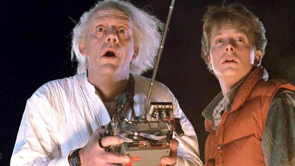 Christopher Lloyd e Michael J Fox em De Volta para o Futuro — Foto: Divulgação