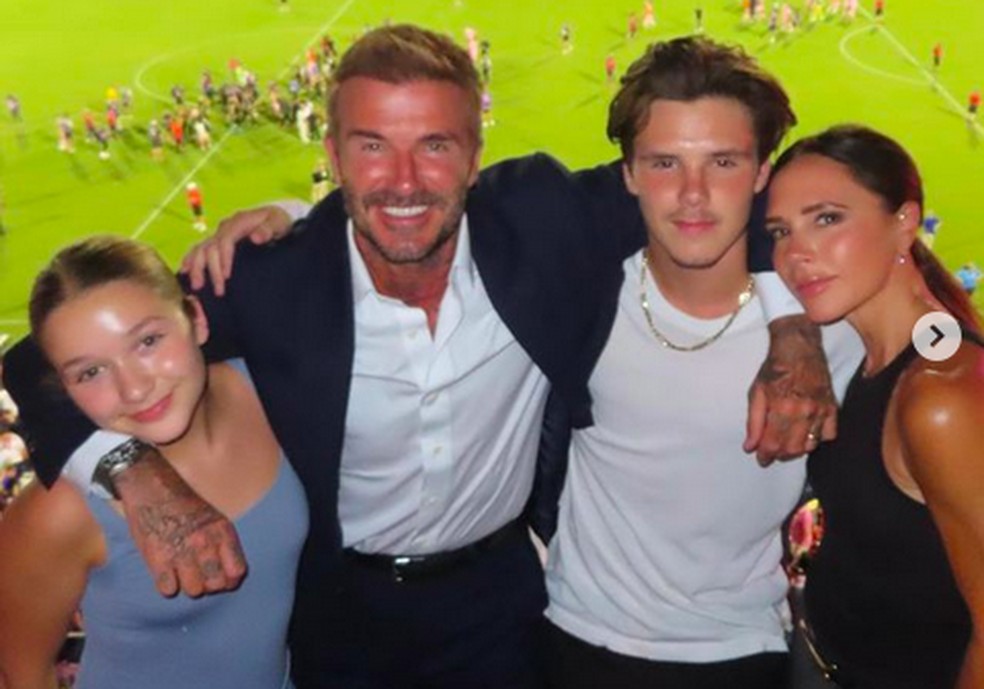 David Beckham e Victoria Beckham com dois dos filhos após partida do Inter Miami — Foto: Instagram