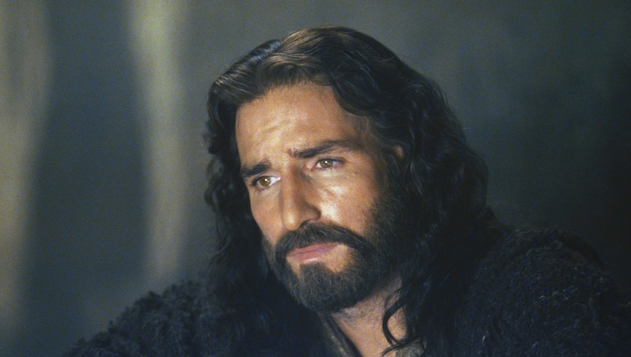 O ator mais do que consagrado que Mel Gibson não quis para encarnar Jesus  em 'A Paixão de Cristo' e preferiu o 'desconhecido' Jim Caviezel