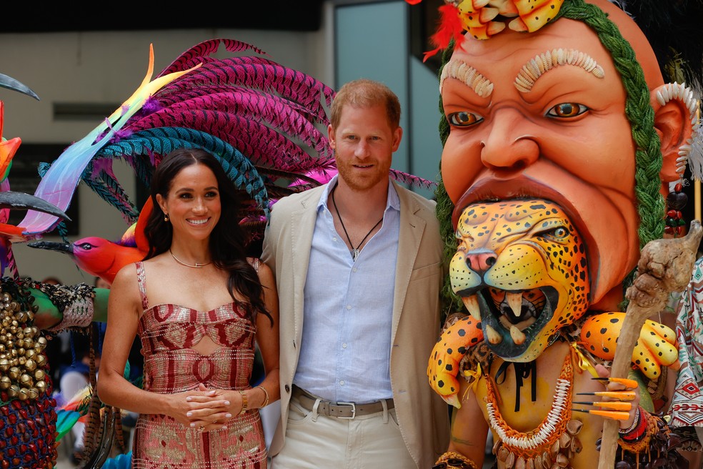 A atriz e Duquesa Meghan Markle e o Príncipe Harry em viagem à Colômbia — Foto: Getty Images