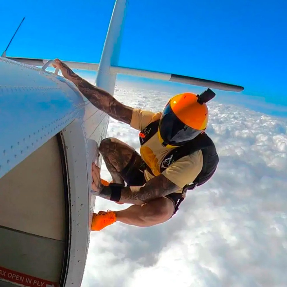 O paraquedista Eric Finat Trepat — Foto: reprodução/instagram