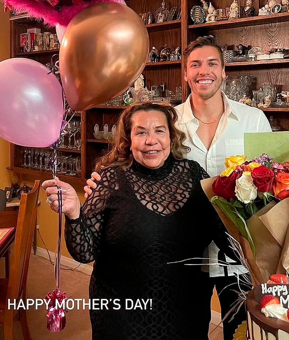 Mildred Baena e Joseph Baena, filho de Arnold Schwarzenegger — Foto: reprodução/Instagram