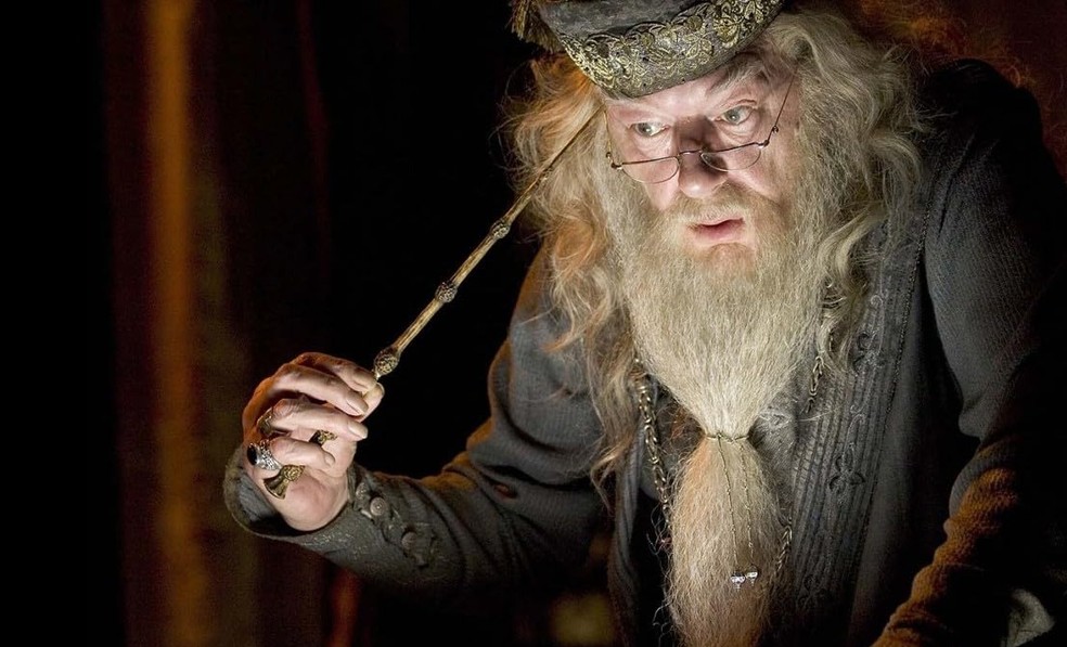 Michael Gambon como Dumbledore — Foto: Divulgação