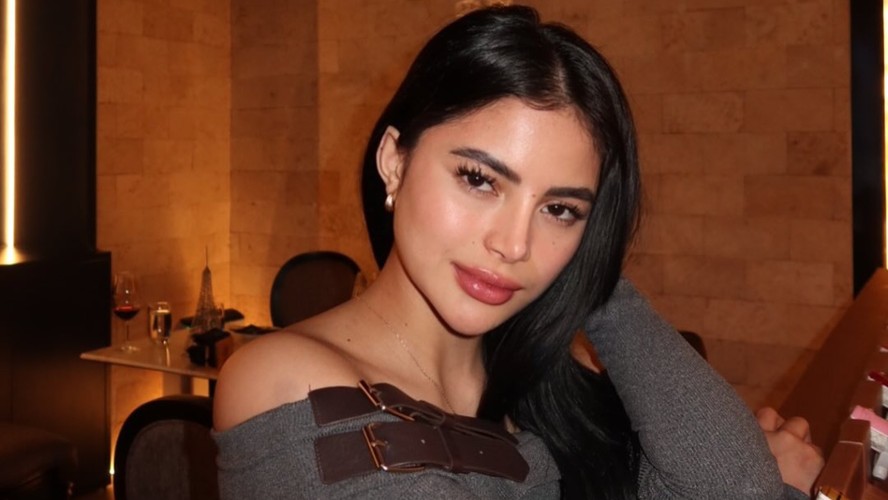 A atriz e modelo filipina Gina Lima