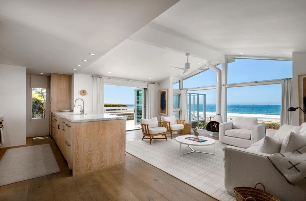 Travis Barker e Kourtney Kardashian compraram casa à beira da praia em Santa Barbara, na Califórnia — Foto: Berkshire Hathaway