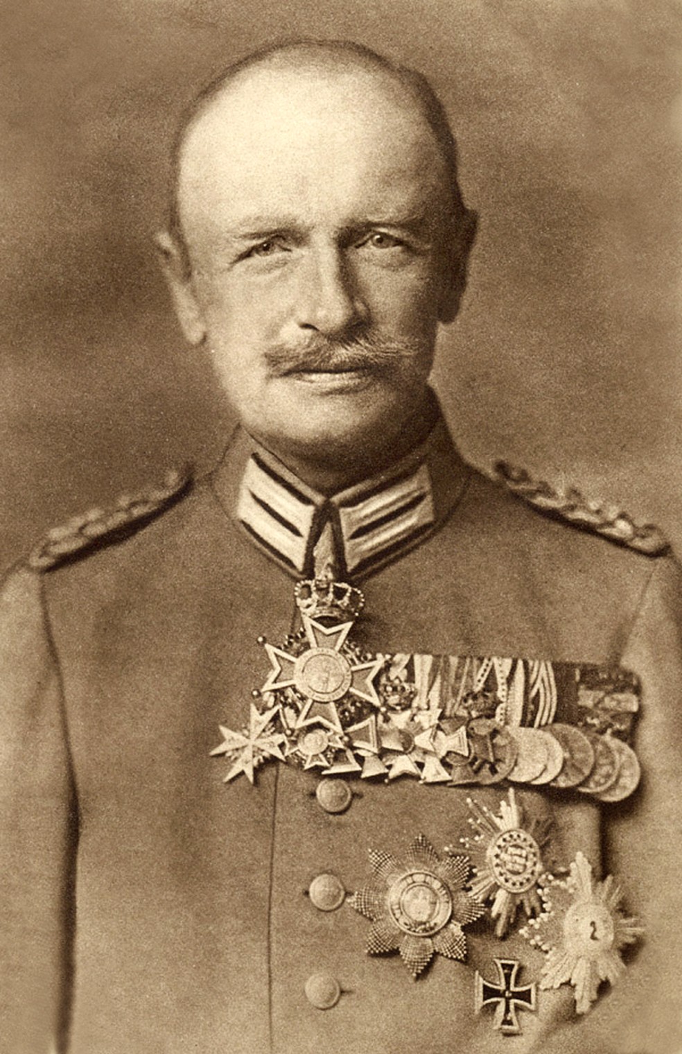 Friedrich August III, o último rei da Saxônia e tataravô da princesa Xenia — Foto: domínio público