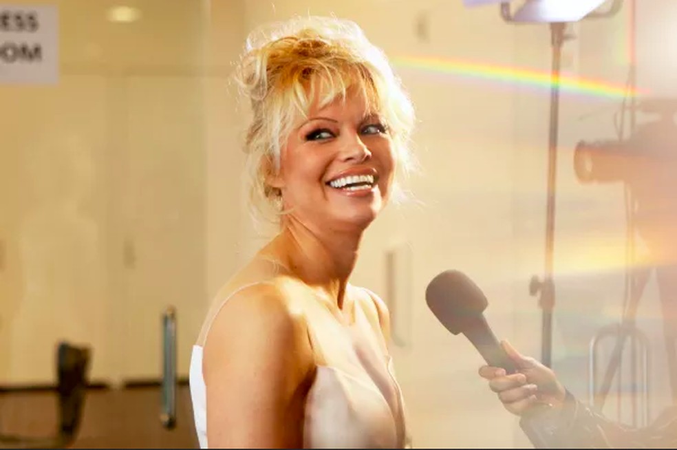 A atriz Pamela Anderson — Foto: Getty Images
