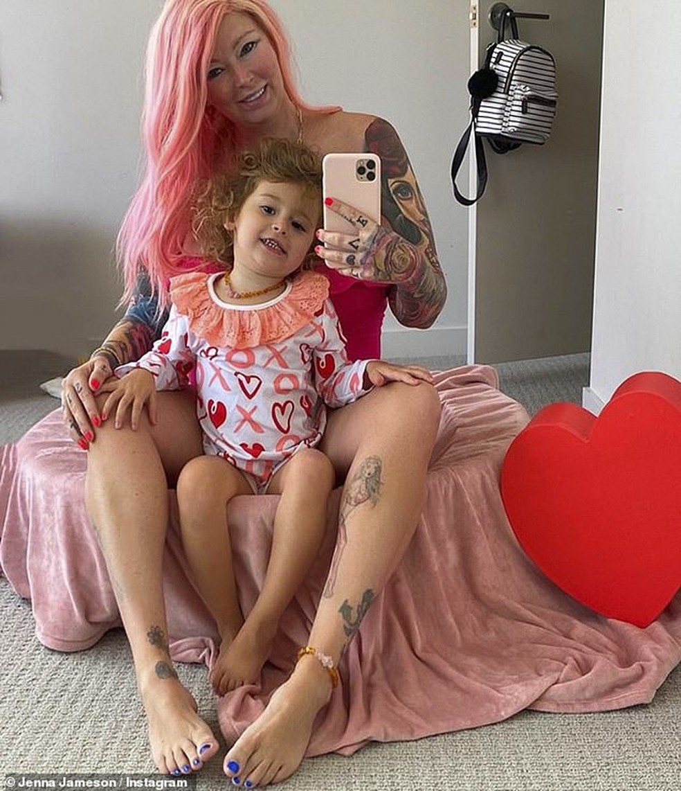 Jenna Jameson e sua filha, Batel Lu — Foto: Instagram